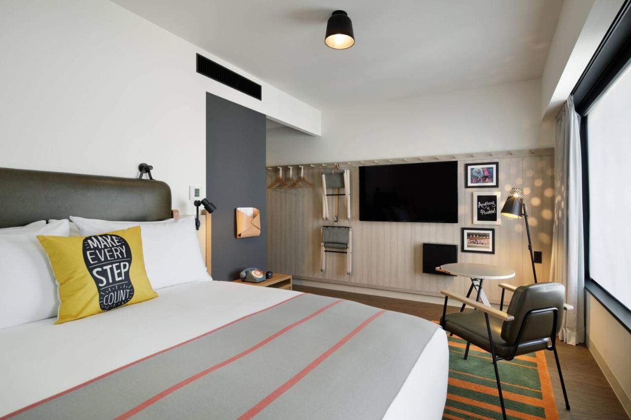 Moxy Osaka Shin Umeda Hotel Exterior foto